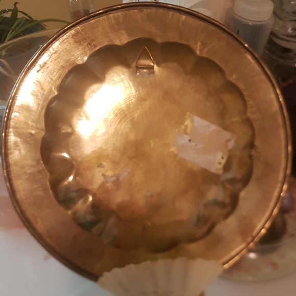 🕊️ Vintage Brass Peacock Plate - Picture 3 of 5